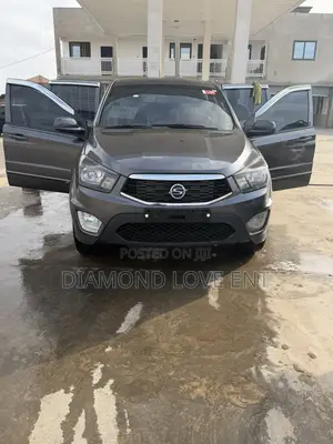 SsangYong Korando 2018 Gray