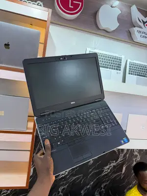 Laptop Dell Latitude E7240 8GB Intel Core i5 SSD 128GB