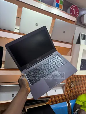 Laptop Dell Latitude E7240 8GB Intel Core i5 SSD 128GB