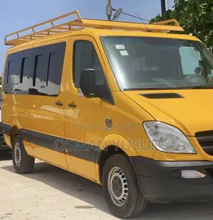 Mercedes-Benz Sprinter 2009 Yellow