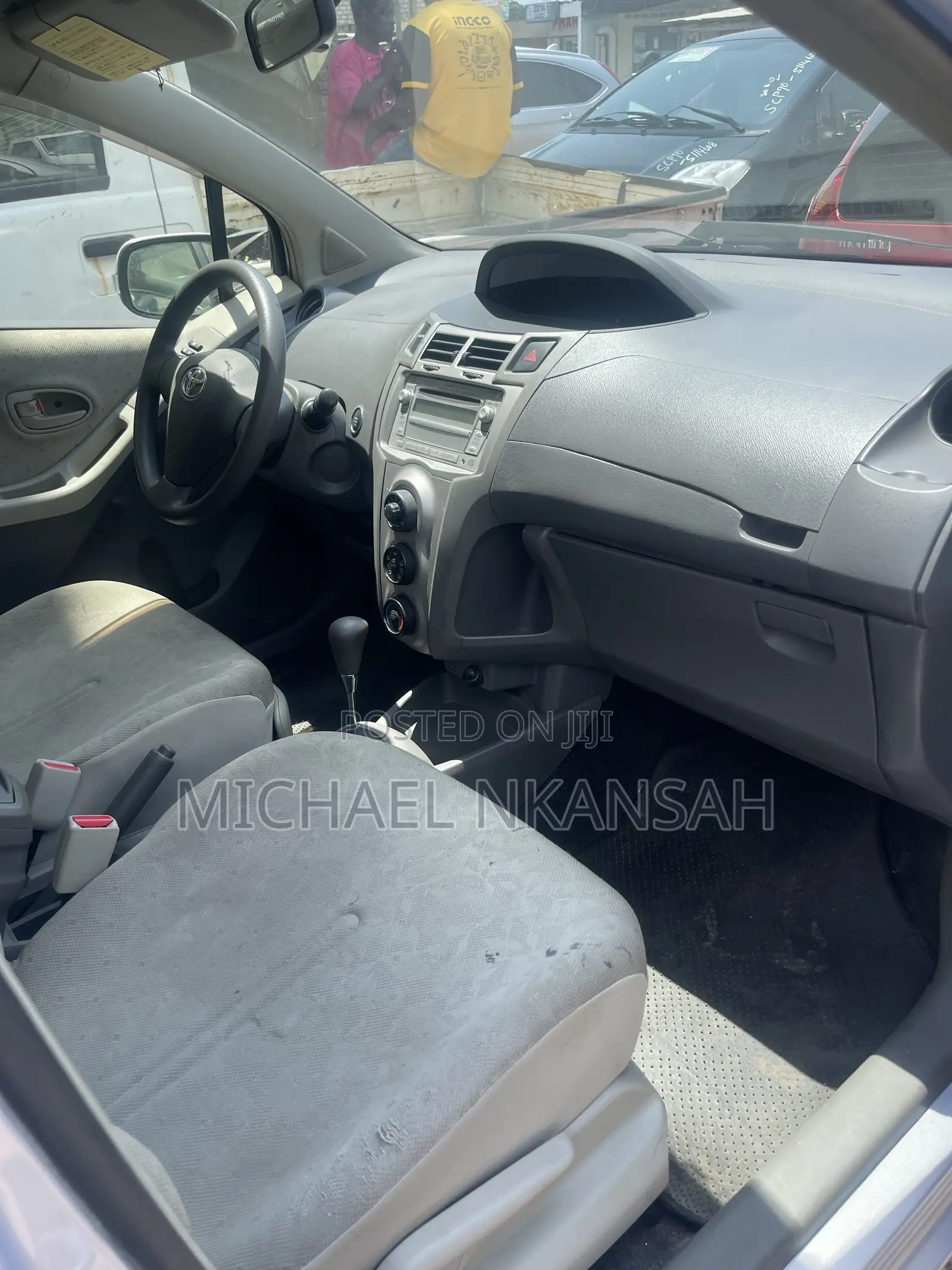 Toyota Vitz 1.3 AWD 5dr 2020 Silver