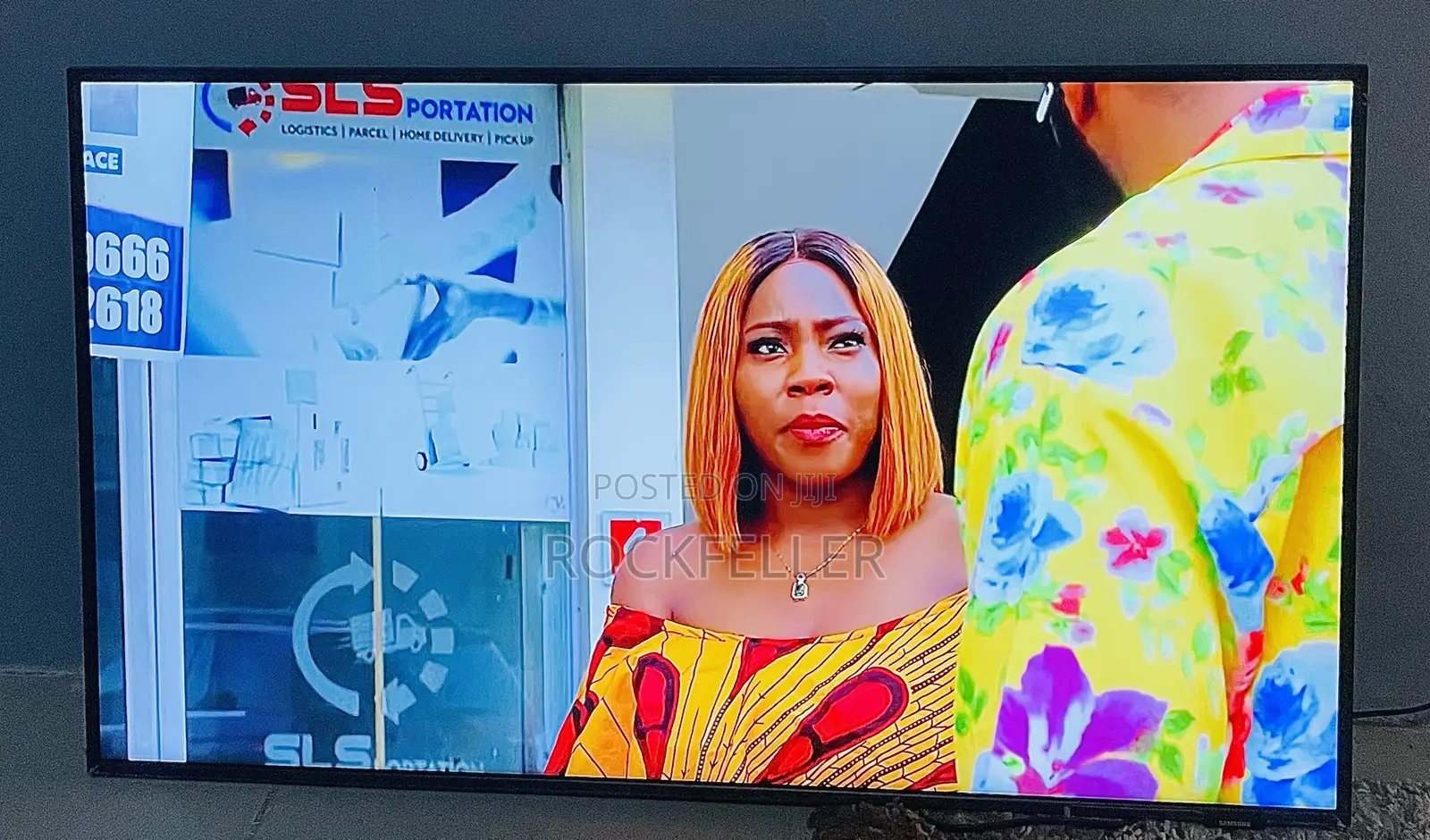 UK Used Samsung Airslim Crystal UHD HDR10+ 43 Inches