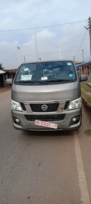 Nissan Caravan (Urvan) 2016 Grey