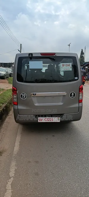 Nissan Caravan (Urvan) 2016 Grey