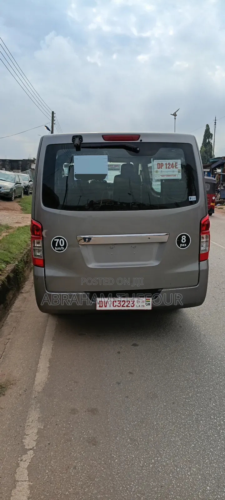 Nissan Caravan (Urvan) 2016 Grey