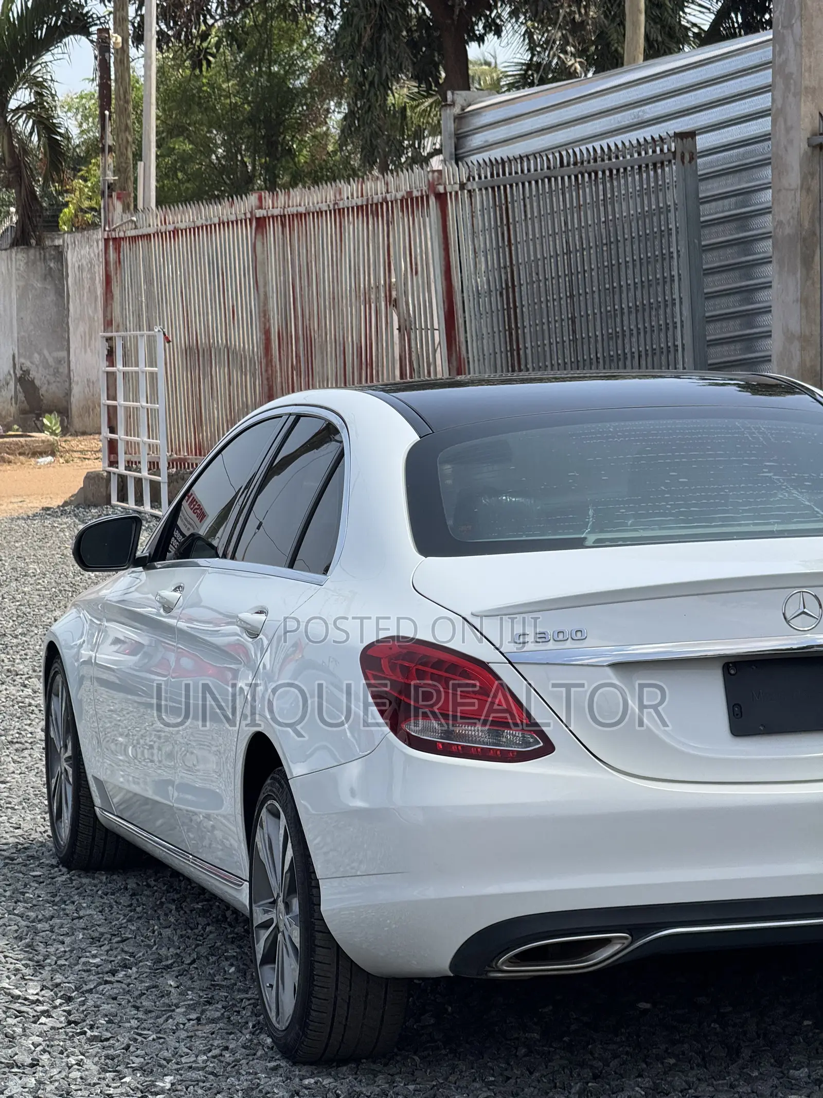 Mercedes-Benz C300 Base 4Matic Sedan AWD (2.0L 4cyl 7A) 2017 White