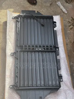Tacoma 2024-25 Radiator Shatter Grille With Motor