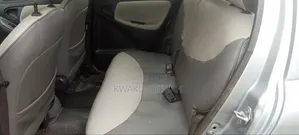 Toyota Yaris 2004 Gray