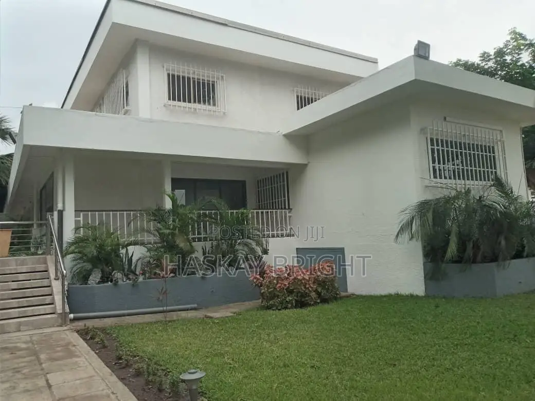 5bdrm House in North Ridge for rent