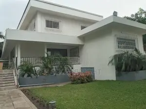 5bdrm House in North Ridge for rent