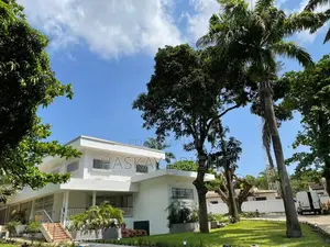 5bdrm House in North Ridge for rent