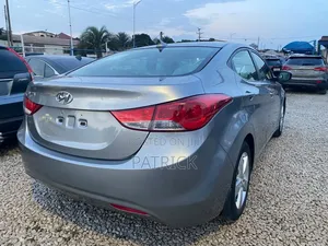 Hyundai Elantra Limited Sedan FWD (1.8L 4cyl 6A) 2013 Gray