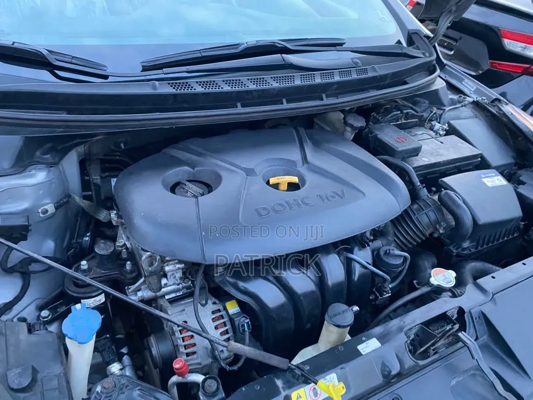 Hyundai Elantra Limited Sedan FWD (1.8L 4cyl 6A) 2013 Gray