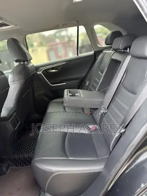 Toyota RAV4 2022 Black