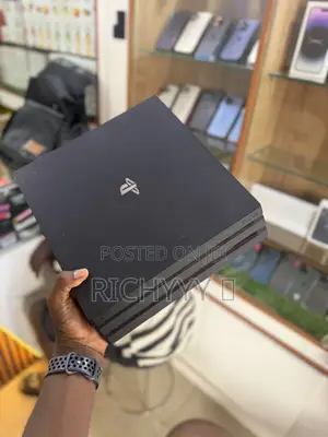 Ps4 Pro 1TB With 8games and a Controller