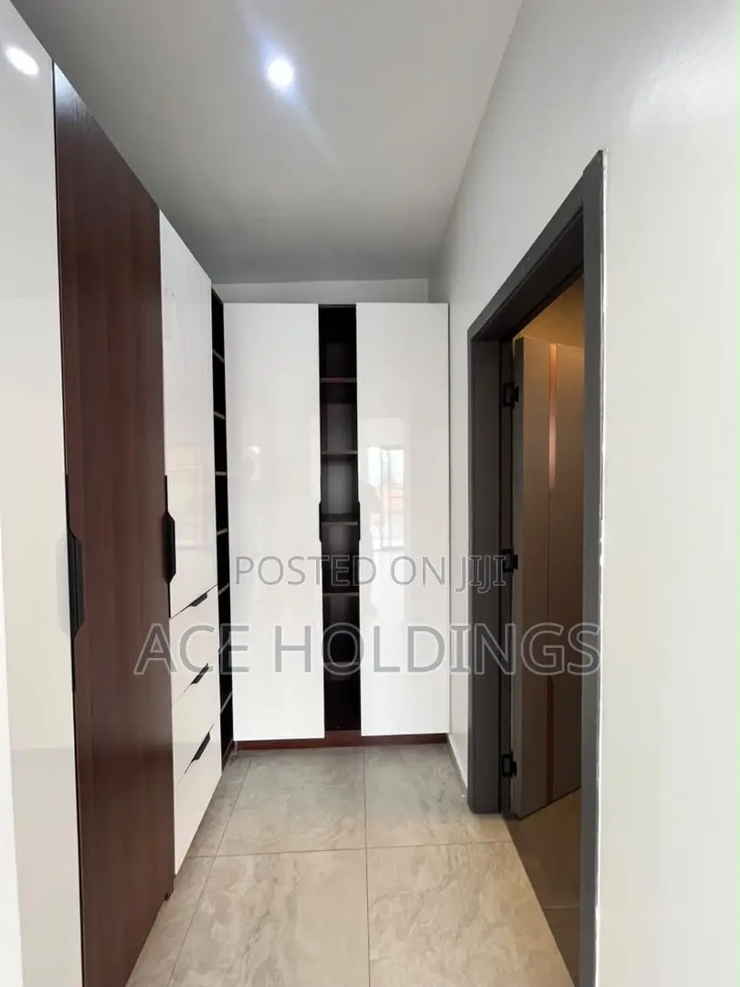 3bdrm Townhouse / Terrace in Adjiringanor, East Legon for rent