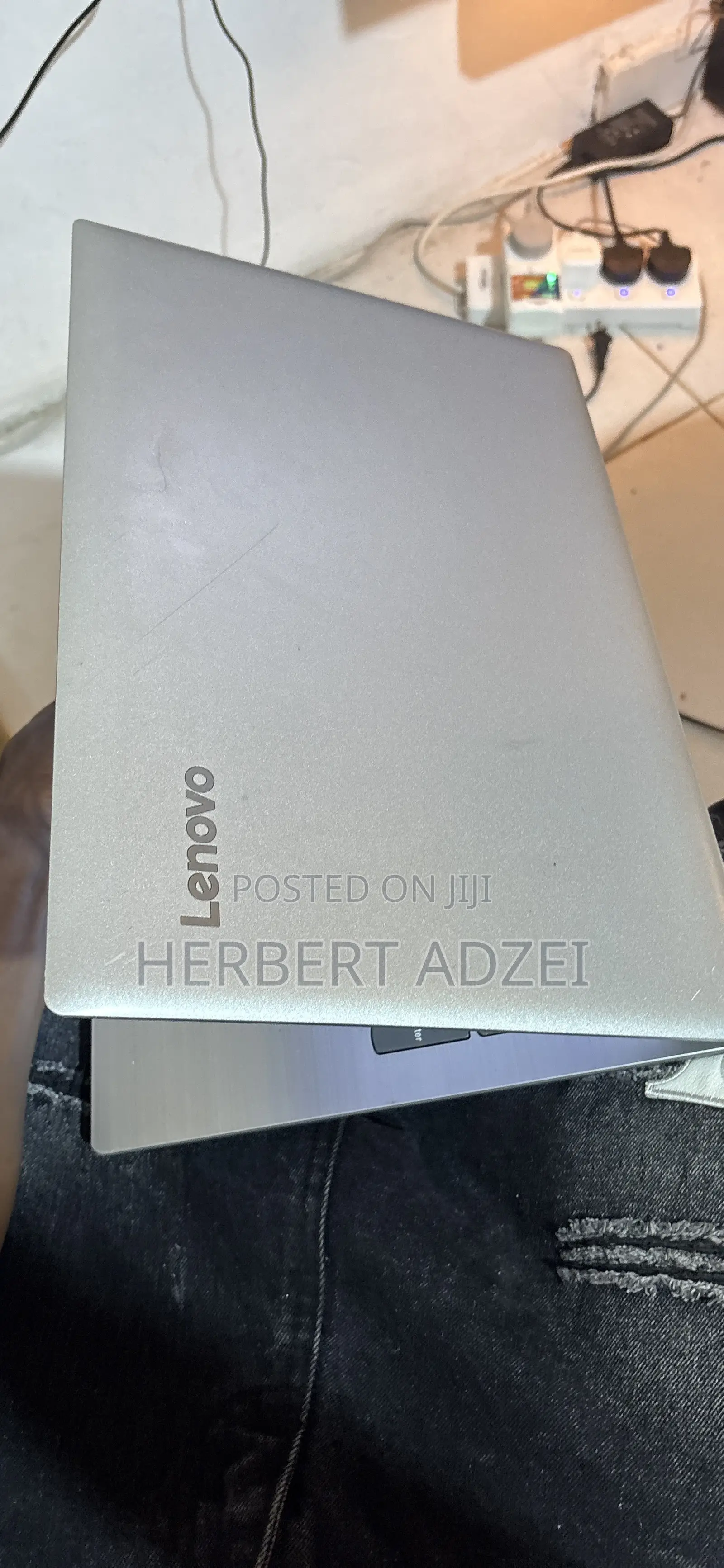Laptop Lenovo IdeaPad 320 4GB Intel Celeron HDD 1T