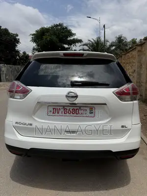 Nissan Rogue SV 4dr SUV (2.5L 4cyl CVT) 2015 White