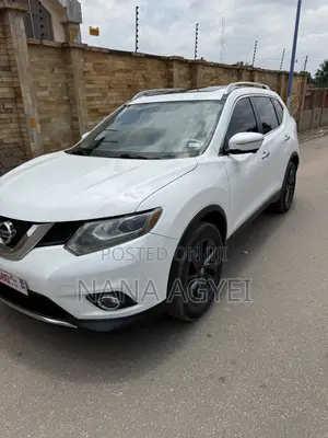 Nissan Rogue SV 4dr SUV (2.5L 4cyl CVT) 2015 White