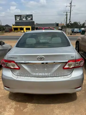 Toyota Corolla 2013 Silver