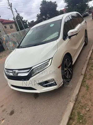 Honda Odyssey 2.4 G 2WD (7 seater) 2019 White