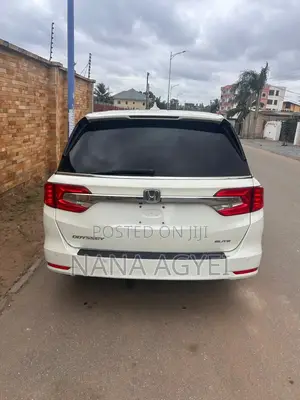 Honda Odyssey 2.4 G 2WD (7 seater) 2019 White