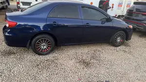 Toyota Corolla LE 4dr Sedan (1.8L 4cyl 4A) 2013 Blue