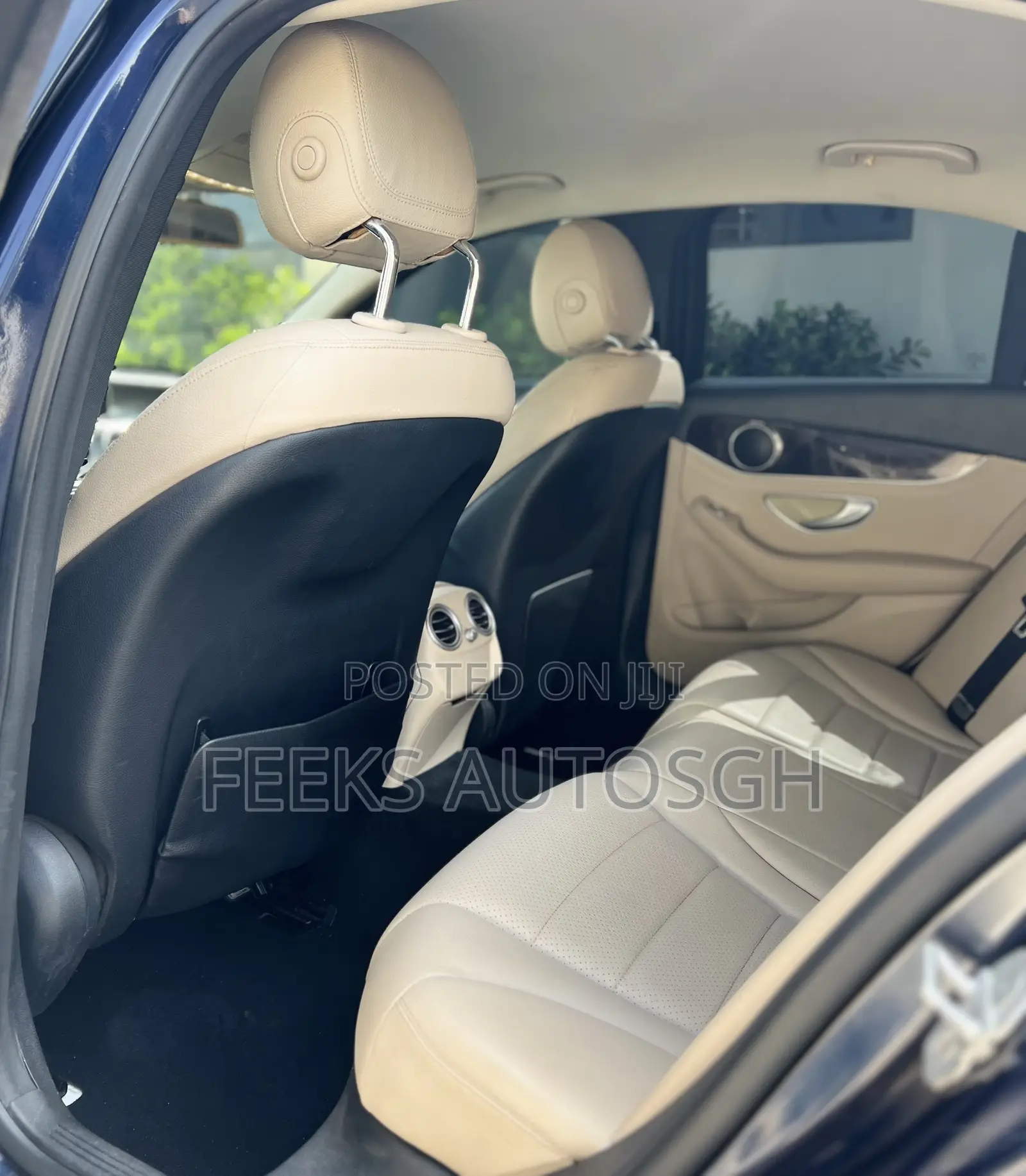 Mercedes-Benz C300 Luxury 4dr AWD 4Matic Sedan (2.0L 4cyl 7A) 2015 Blue