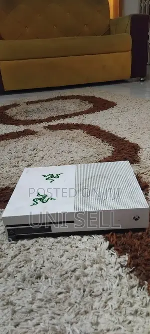 Xbox One S