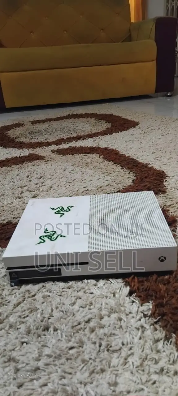 Xbox One S
