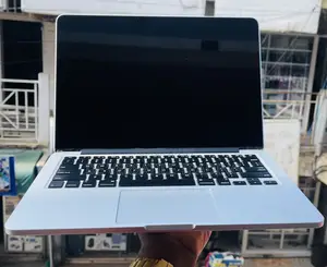 Laptop Apple MacBook Pro 2015 8GB Intel Core i5 SSD 128GB