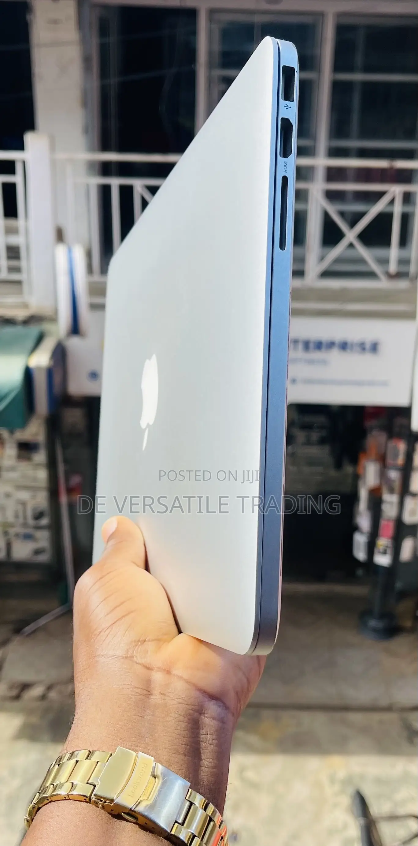 Laptop Apple MacBook Pro 2015 8GB Intel Core i5 SSD 128GB