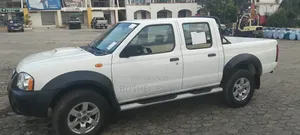 Nissan Hardbody 2012 White