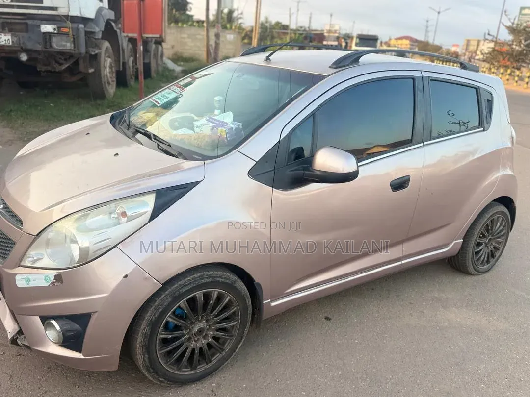 Chevrolet Spark 1LT 4dr Hatchback (1.2L 4cyl 5M) 2015 Beige