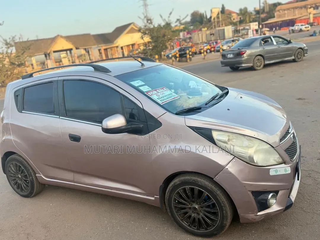 Chevrolet Spark 1LT 4dr Hatchback (1.2L 4cyl 5M) 2015 Beige