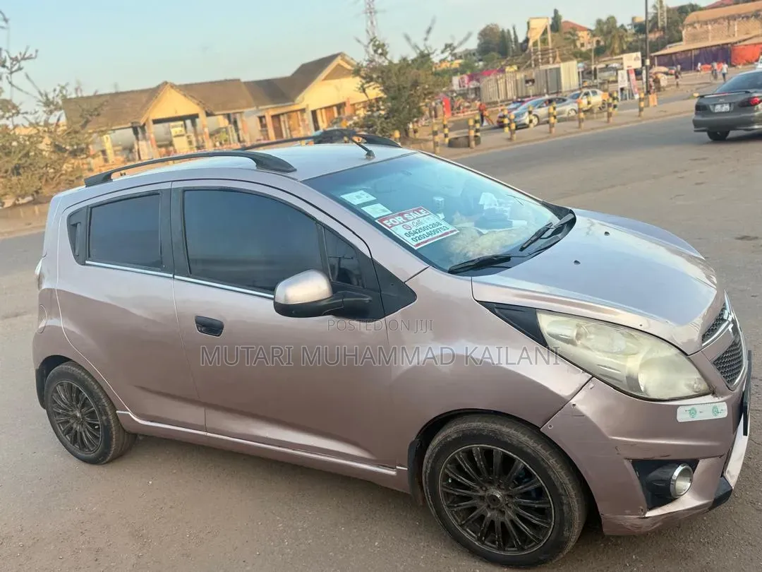 Chevrolet Spark 1LT 4dr Hatchback (1.2L 4cyl 5M) 2015 Beige