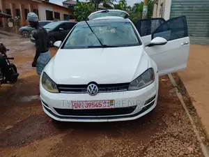 Volkswagen Golf TSI SE 4-Door FWD 2016 White