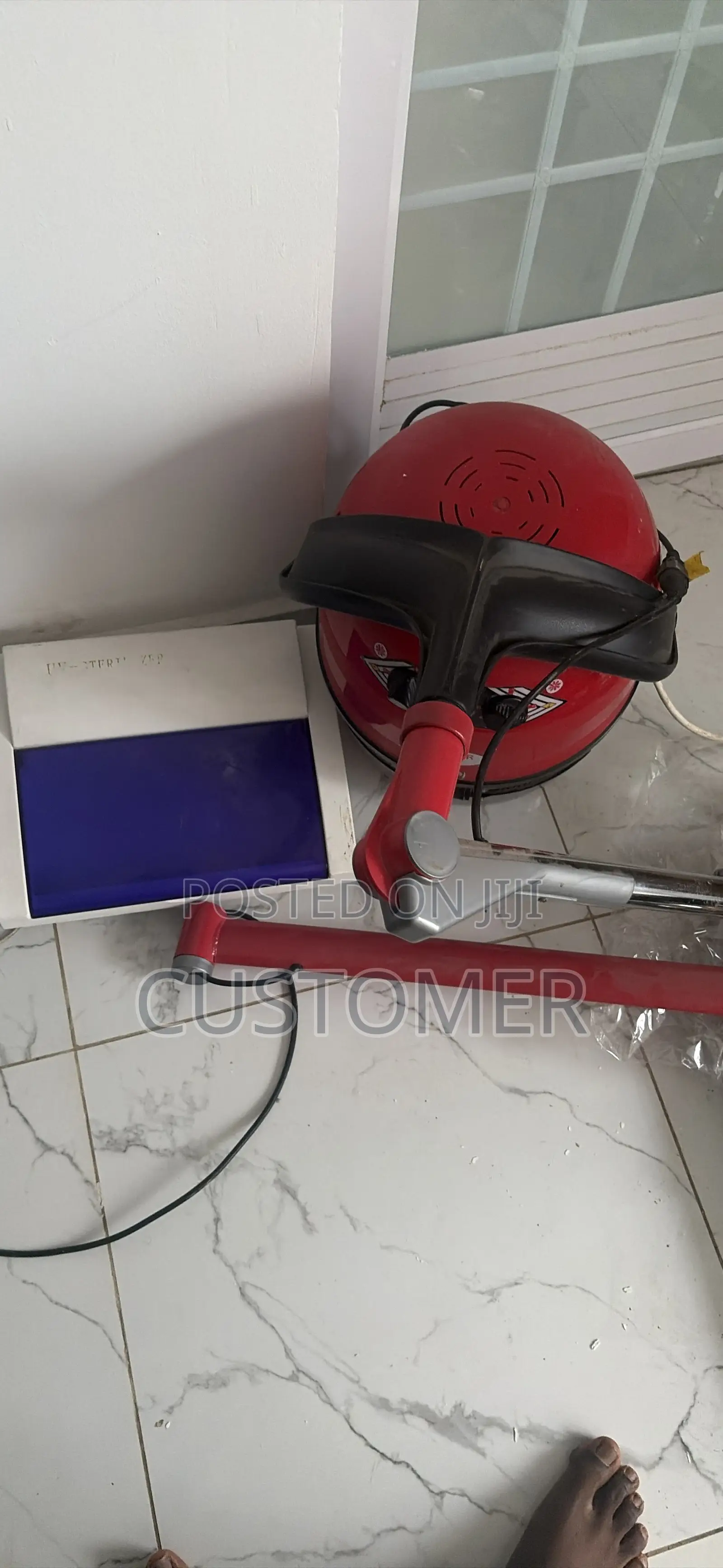 Durable Standing Hair Dryer-Equator 3000 With Clipper Sterlizer