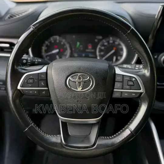 Toyota Highlander 2022 Gray