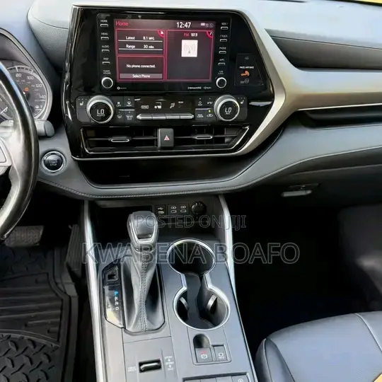 Toyota Highlander 2022 Gray