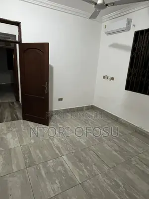 2bdrm Block of Flats in Papao for rent