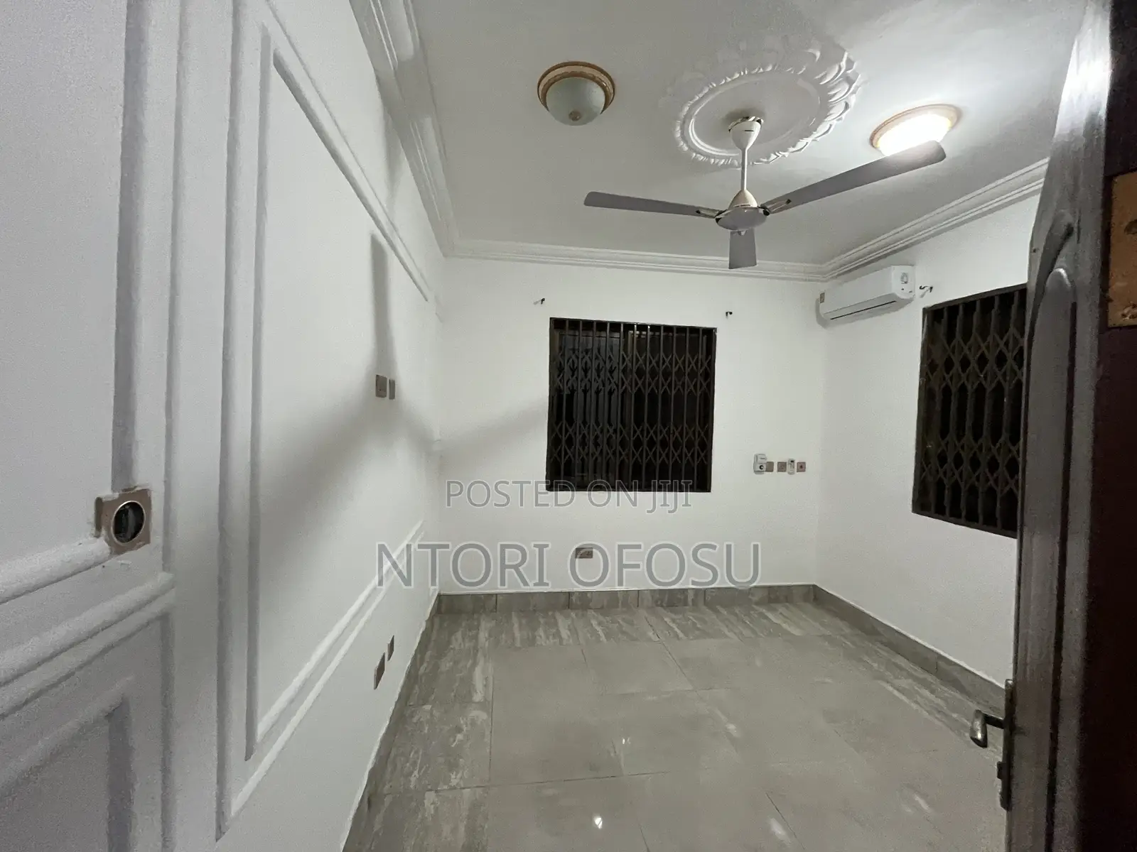 2bdrm Block of Flats in Papao for rent