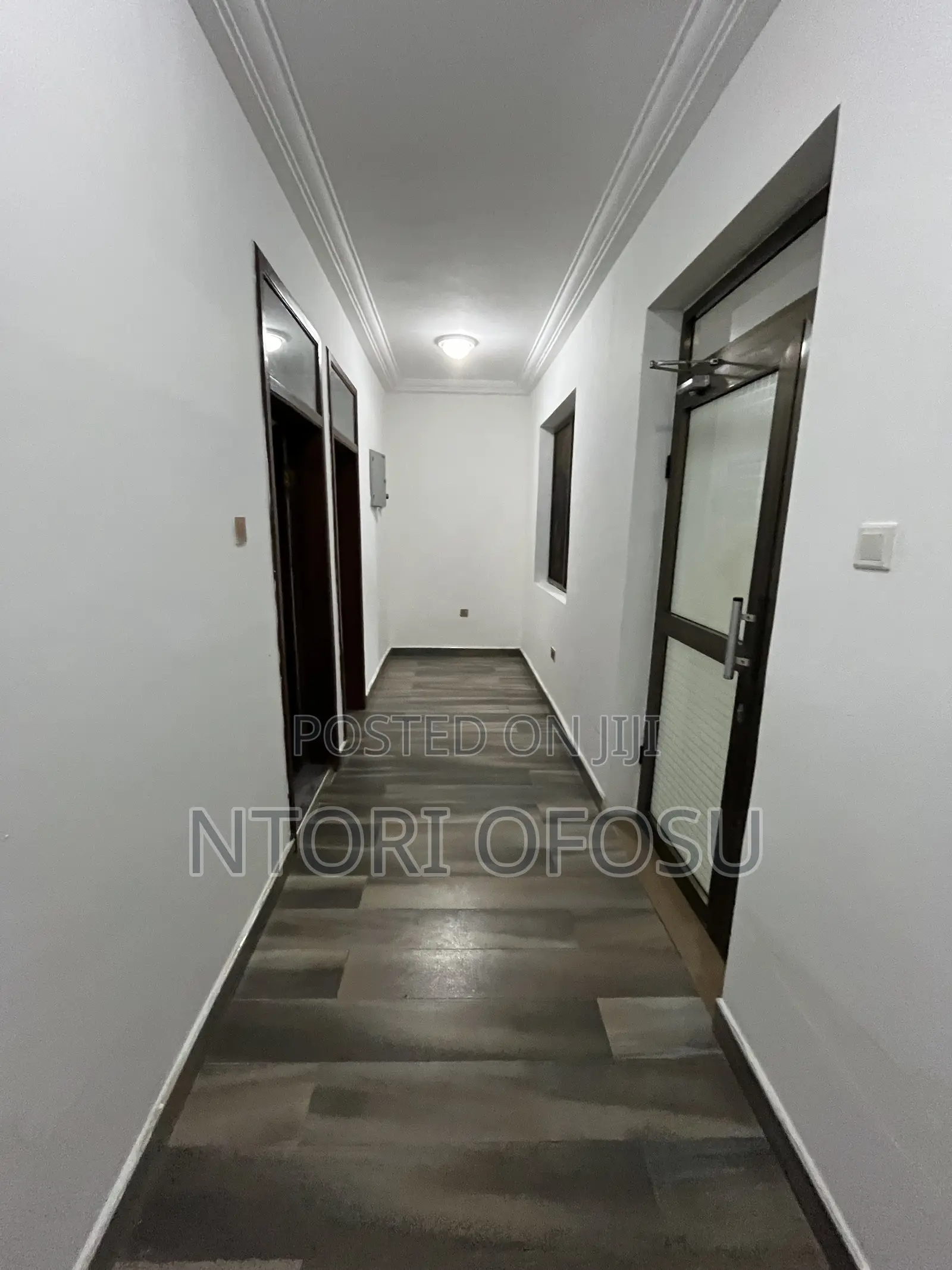 2bdrm Block of Flats in Papao for rent