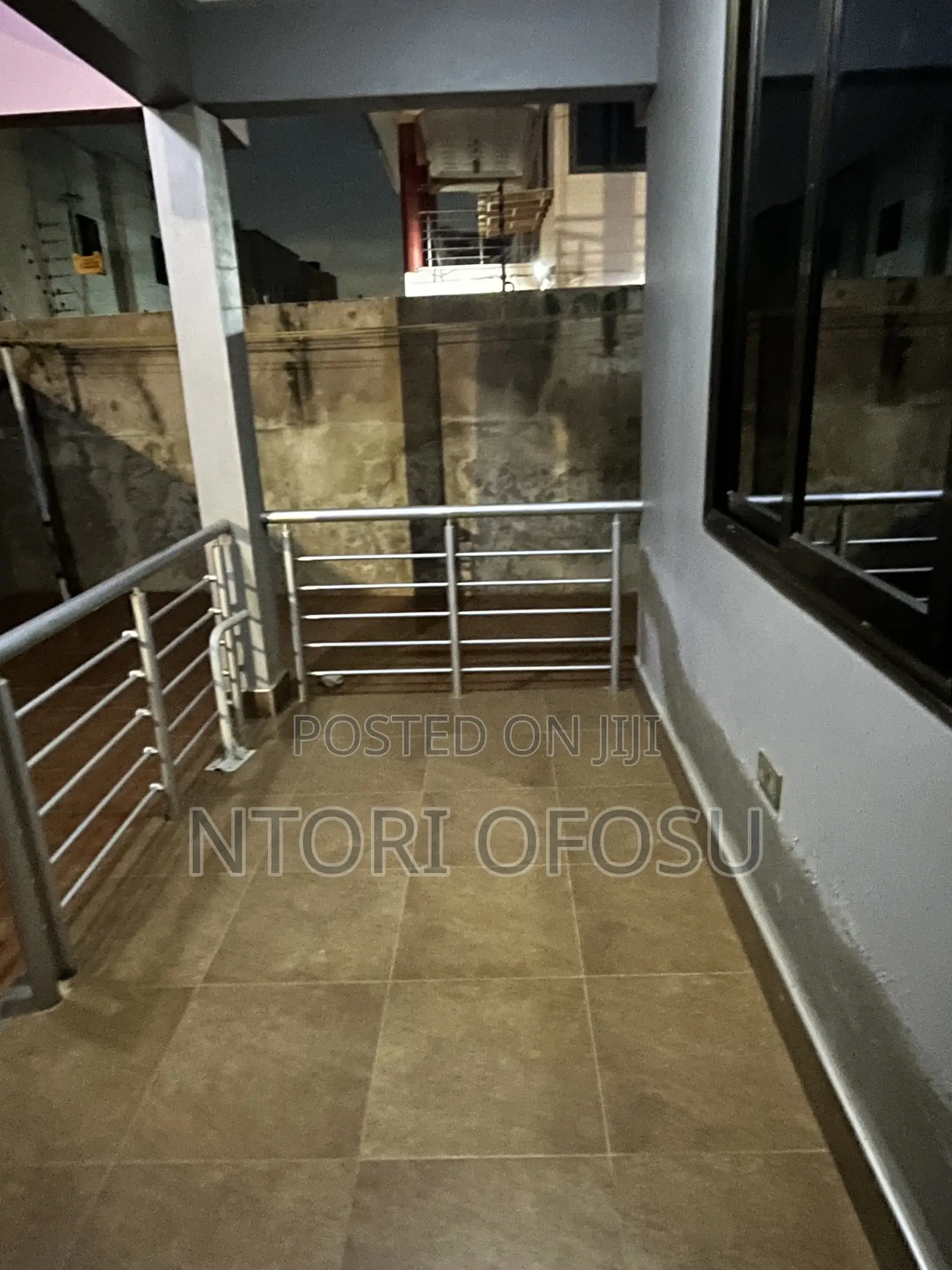 2bdrm Block of Flats in Papao for rent