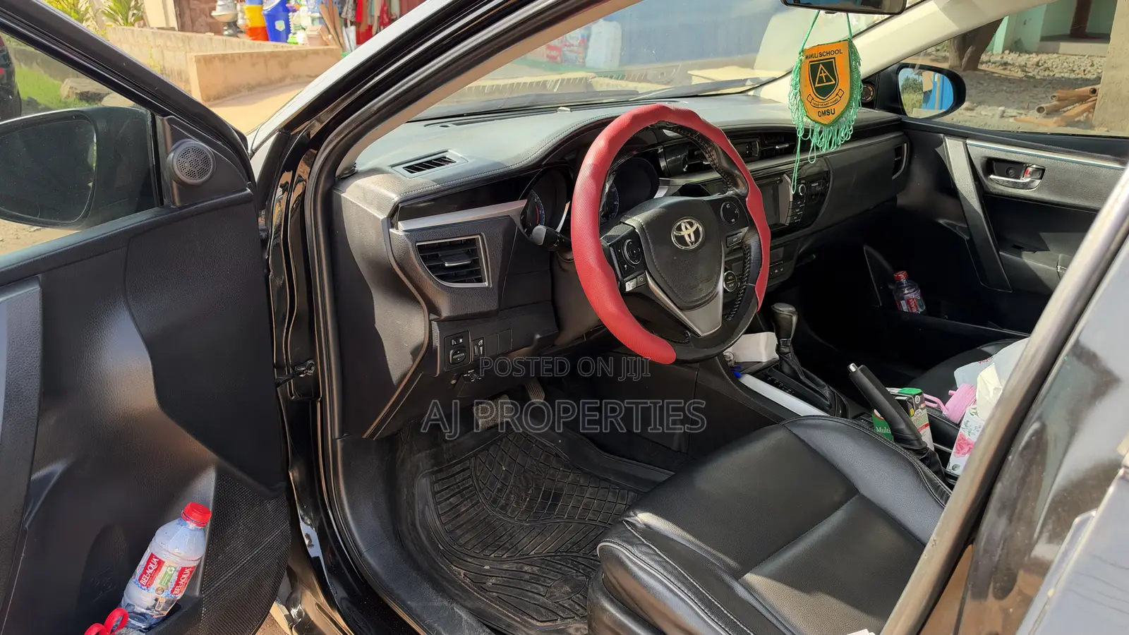 Toyota Corolla LE Eco 4dr Sedan (1.8L 4cyl CVT) 2016 Black