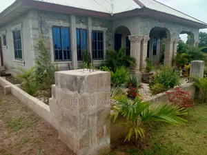 4bdrm Apartment in Nyataase Estate, Ejisu-Juaben Municipal for sale