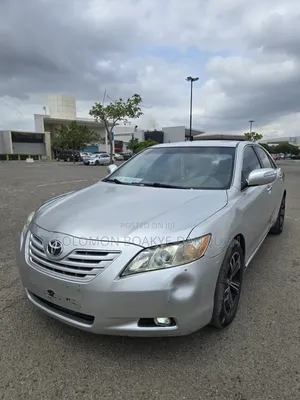 Toyota Camry XLE 4dr Sedan (2.5L 4cyl 6AM) 2010 Silver