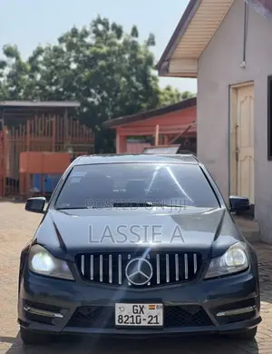 Mercedes-Benz C300 Sport 4Matic Sedan AWD (3.5L 6cyl 7A) 2013 Black