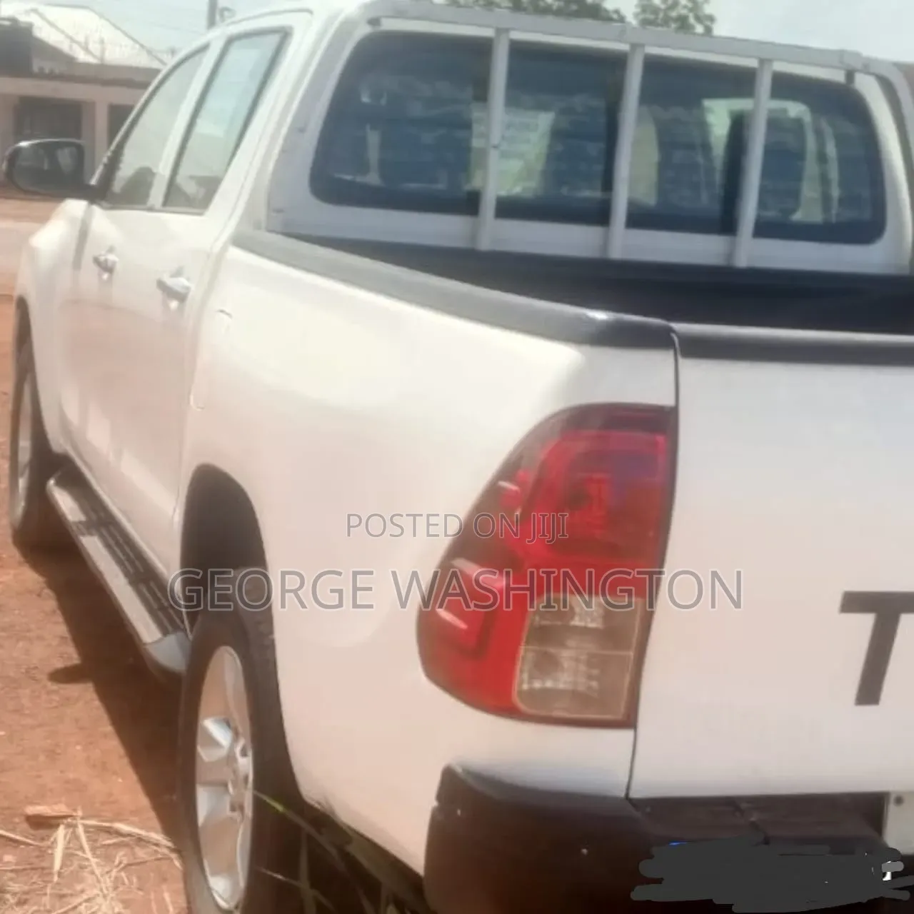 Toyota Hilux 2012 White