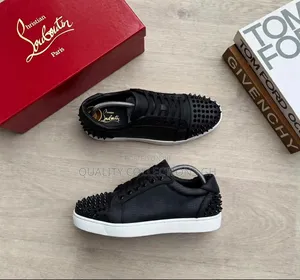 Christian Louboutin Louis Junior Spikes